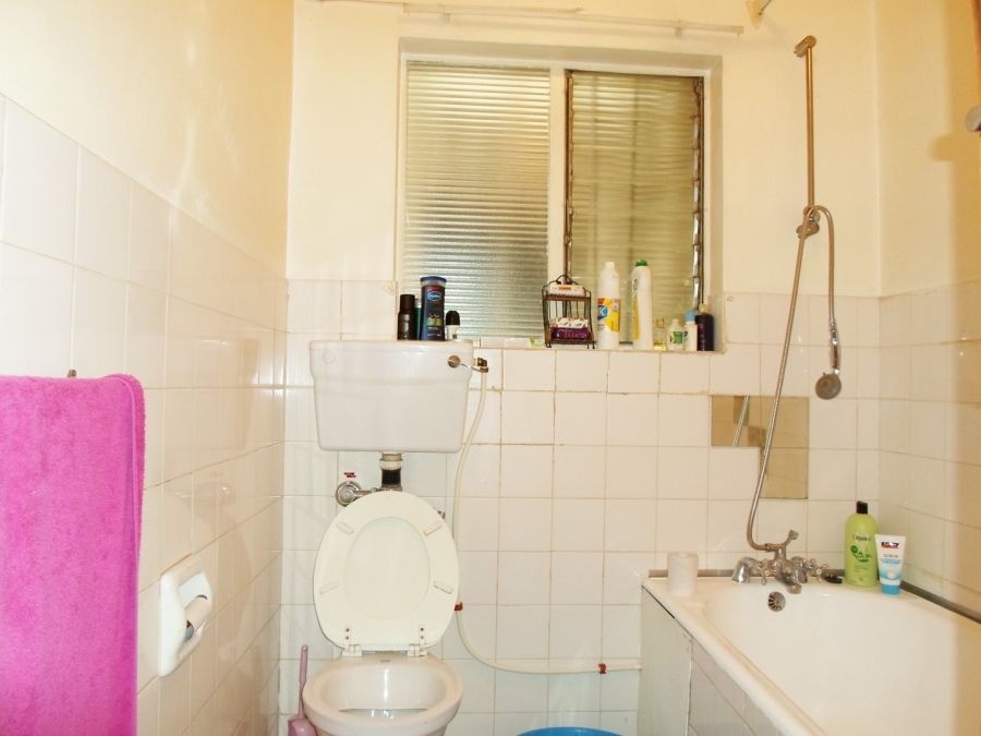 1 Bedroom Property for Sale in Esterville Western Cape